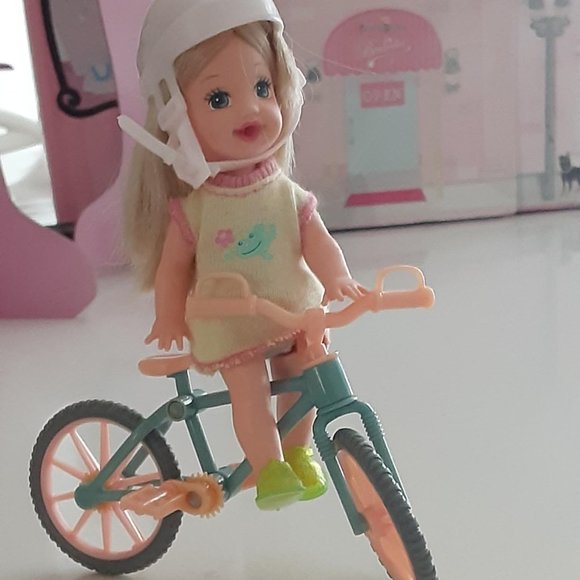 Other - Barbie - little sister doll & bike